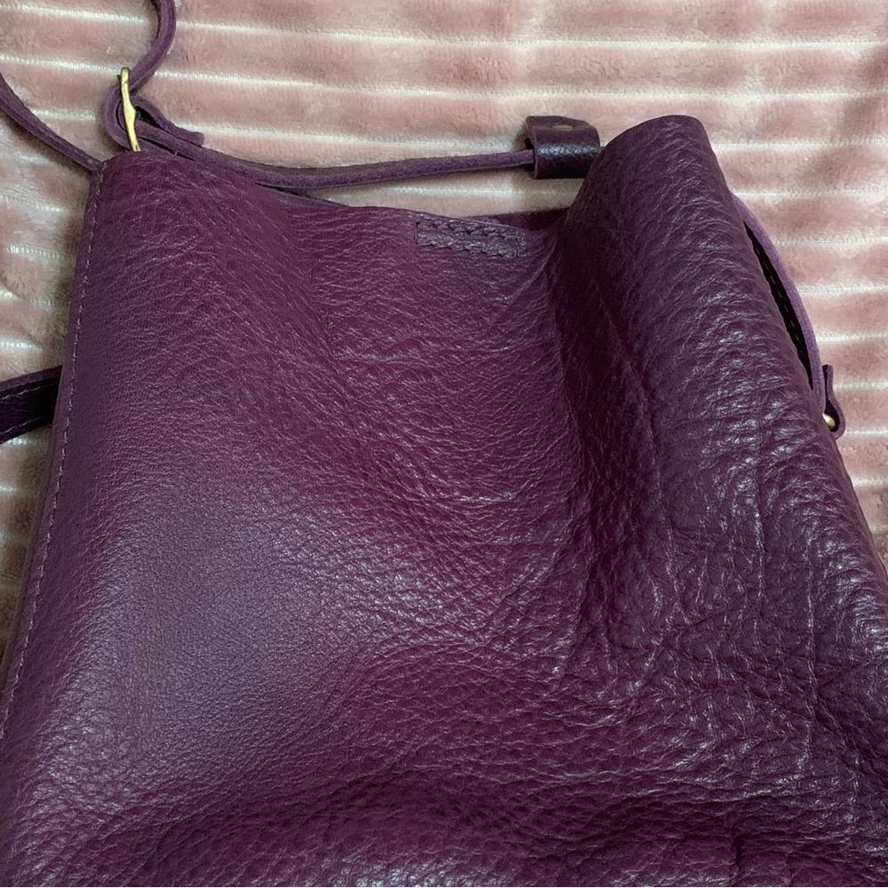 Portland Leather Goods ap butterfly bucket bag plum